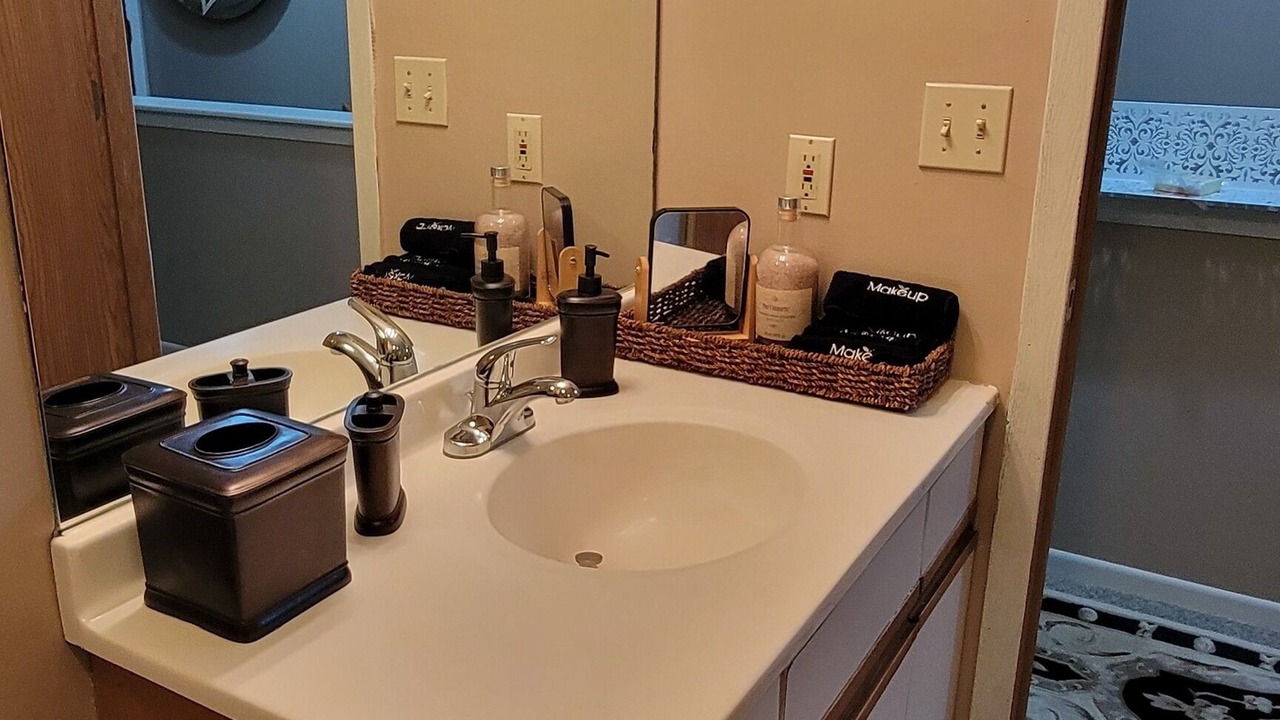 Photo of Bathroom in DeKalb