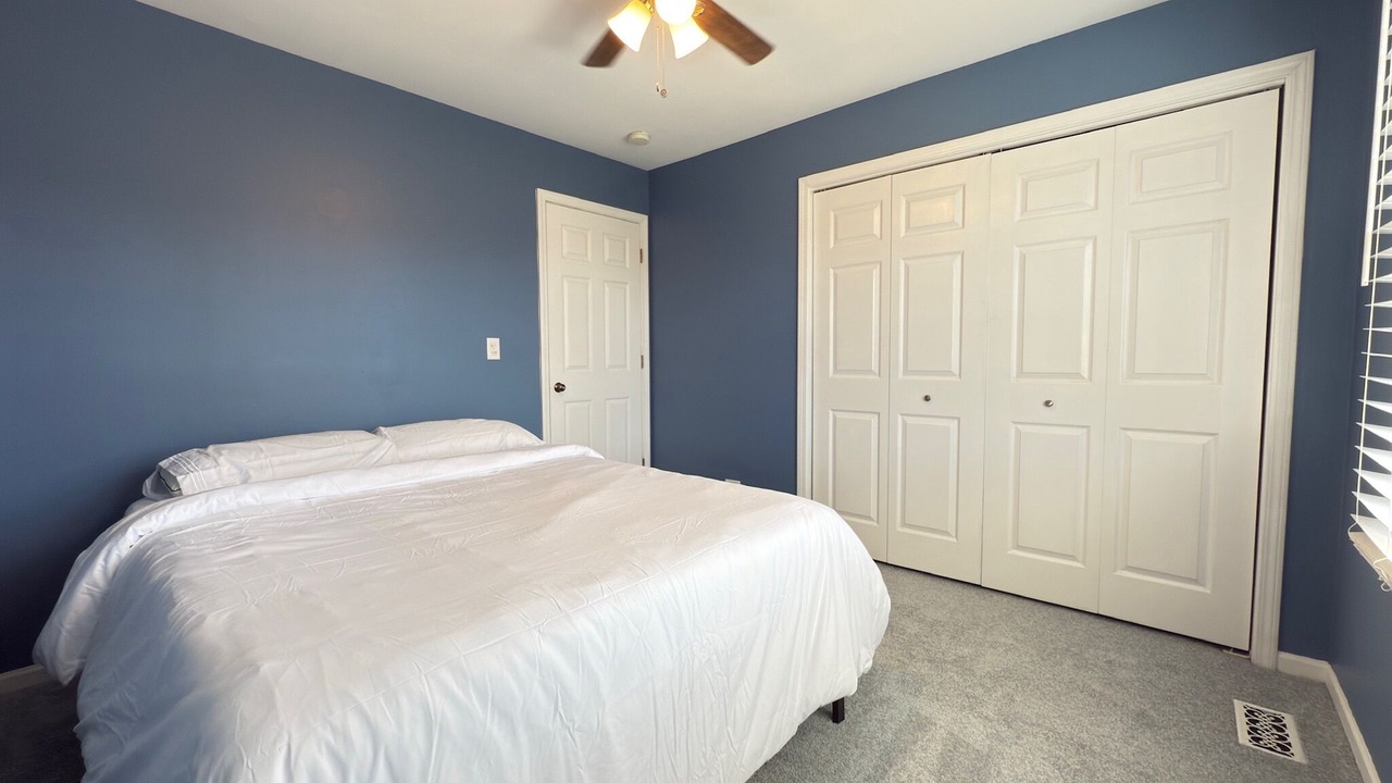 Photo of Bedroom in Plato Center