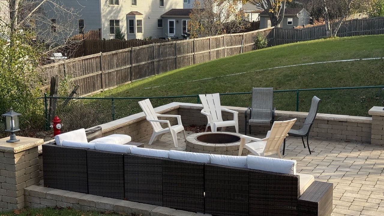 Photo of Patio Balcony in Plato Center