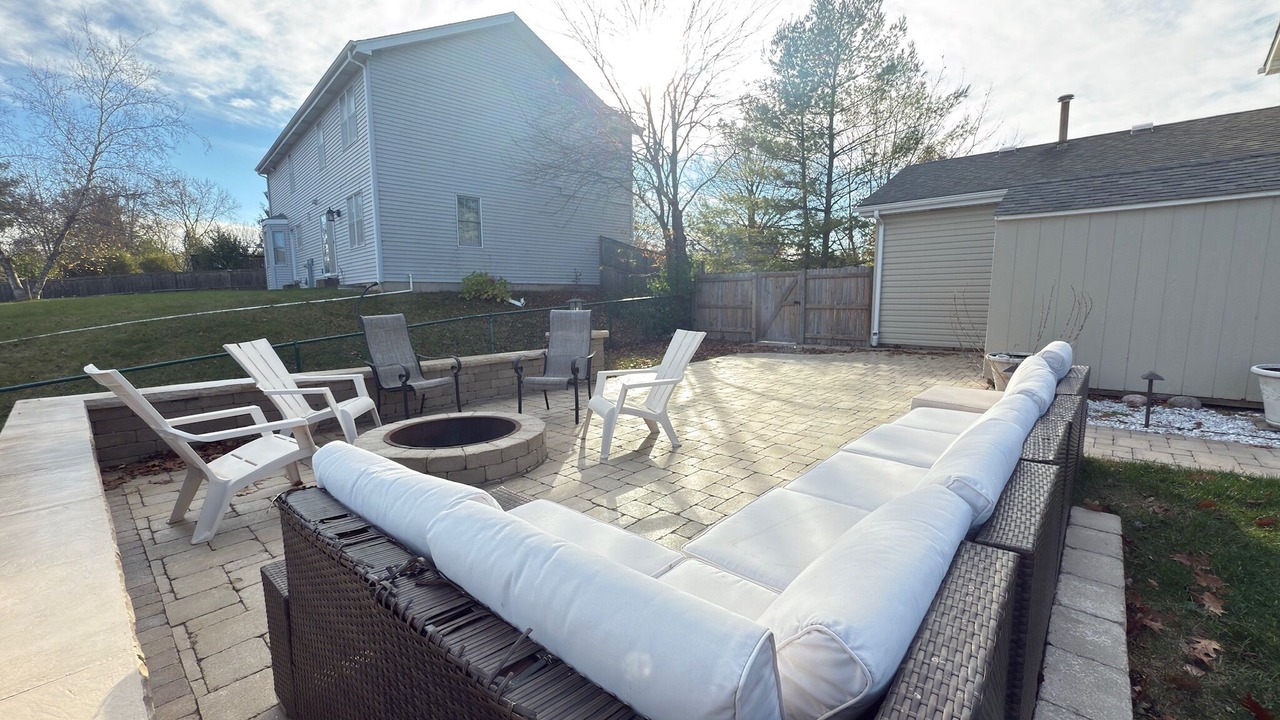 Photo of Patio Balcony in Plato Center