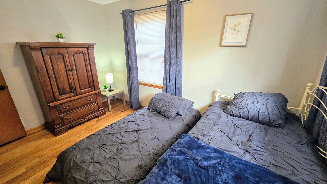Photo of Bedroom in Galesburg