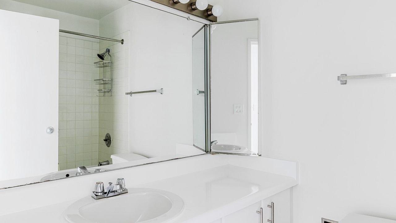 Photo of Bathroom in Streeterville