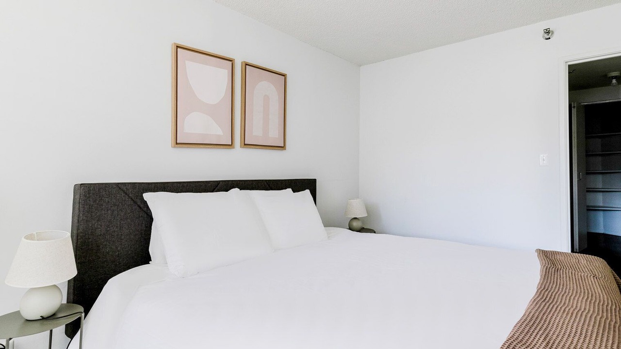 Photo of Bedroom in Streeterville