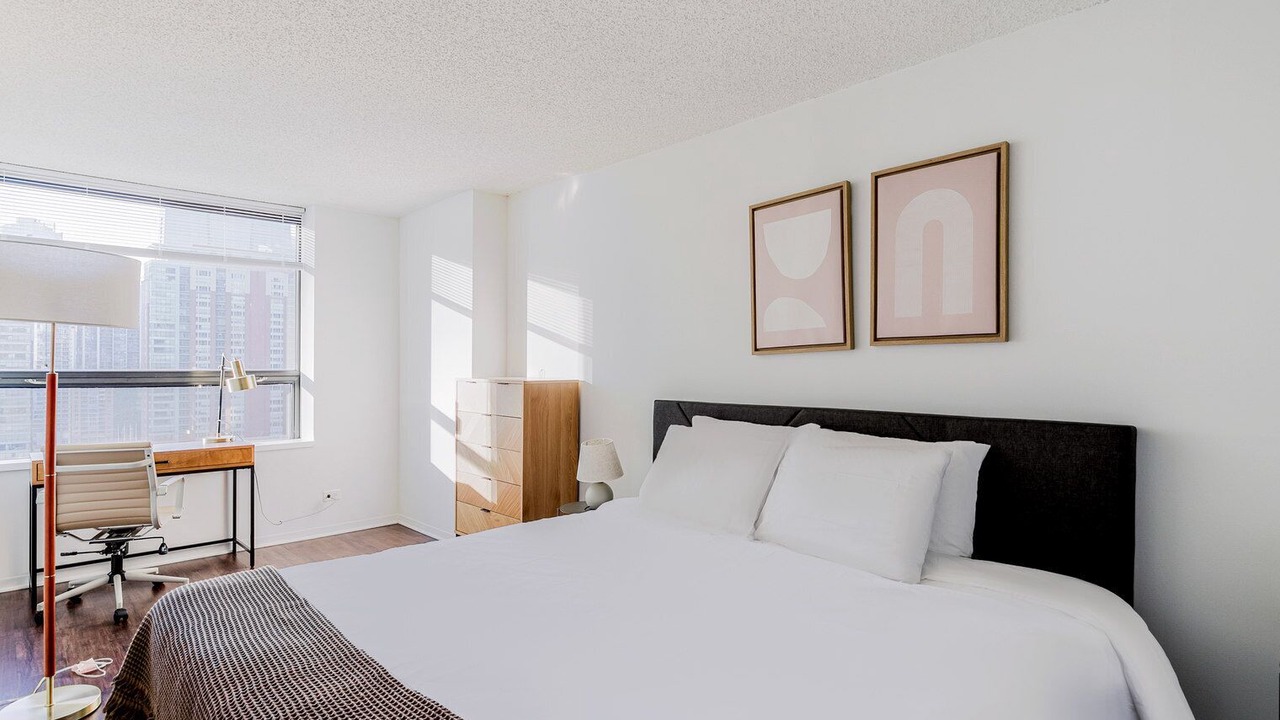 Photo of Bedroom in Streeterville