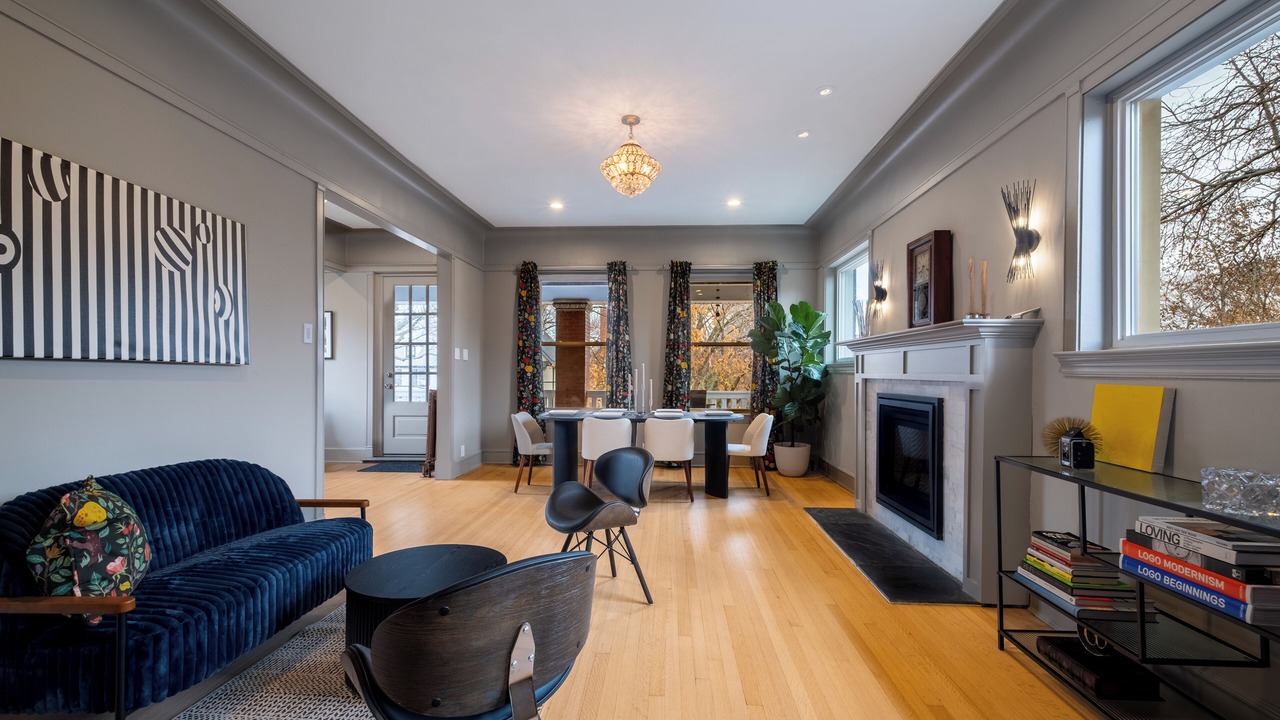 Photo of Livingroom in Rogers Park