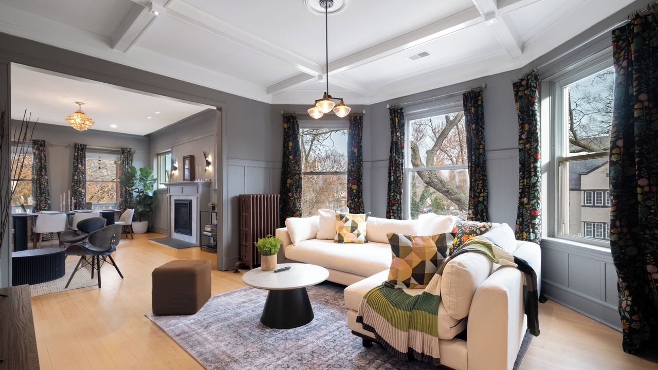Photo of Livingroom in Rogers Park