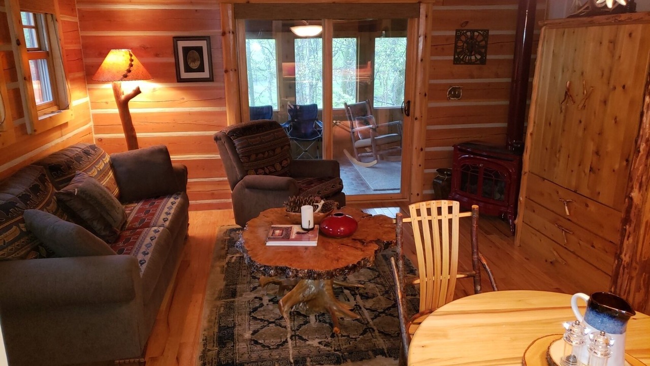 Photo of Livingroom in Mahomet
