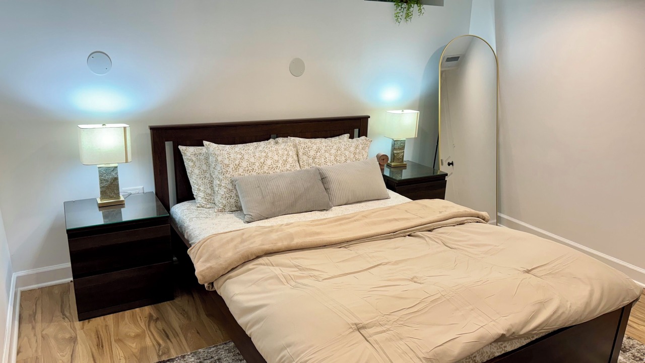 Photo of Bedroom in Lincolnwood