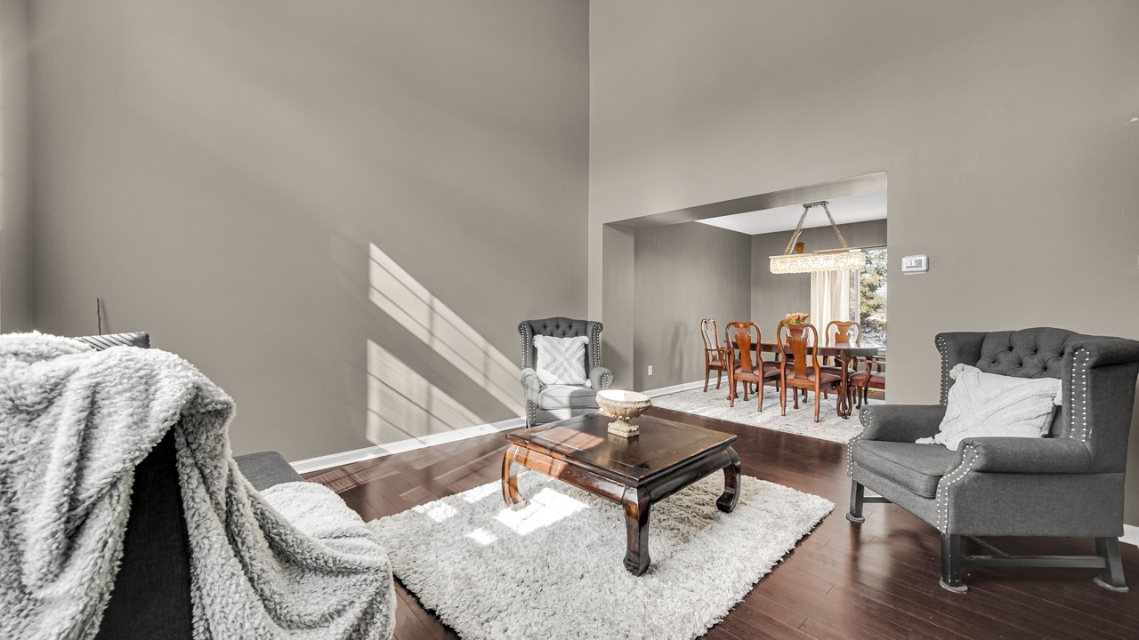 Photo of Livingroom in Fox Valley