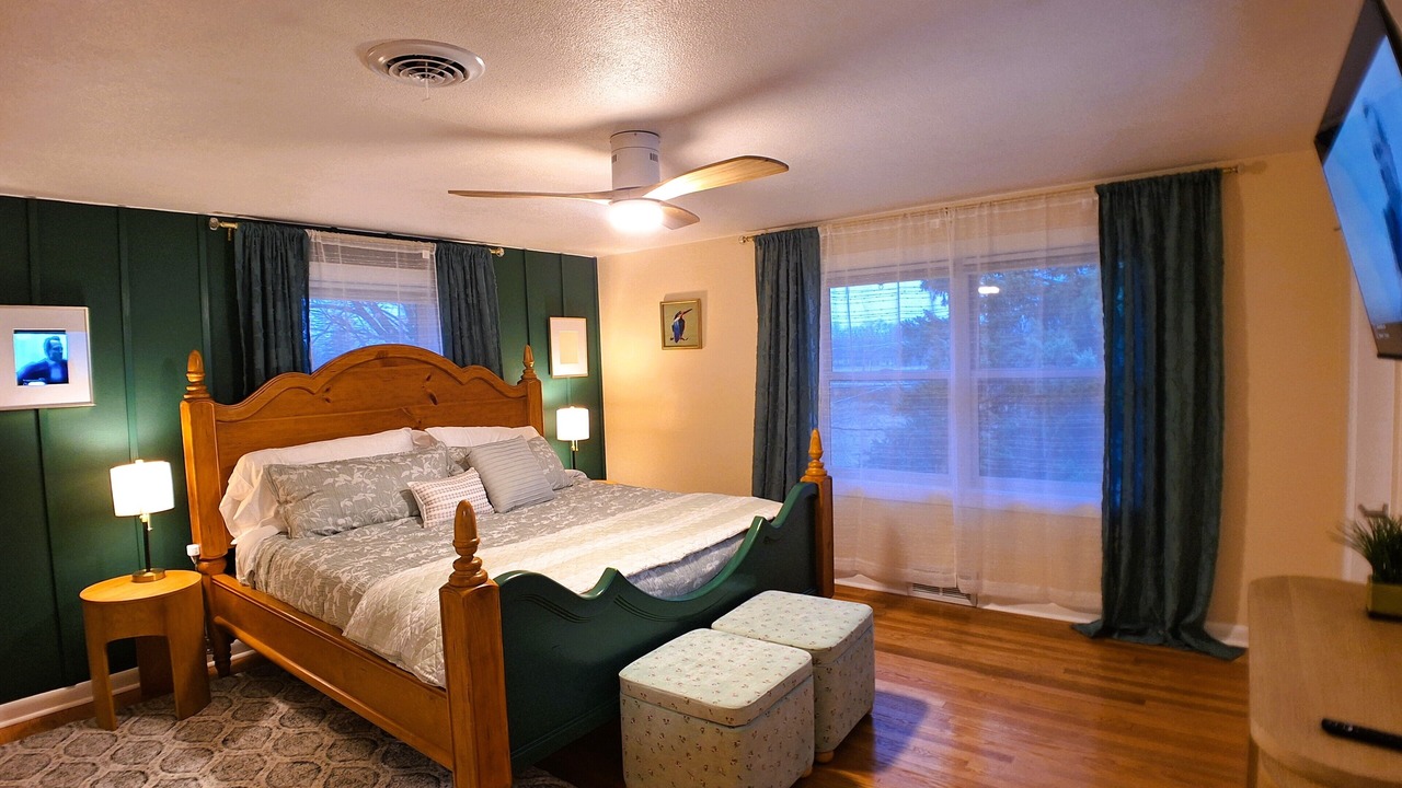 Photo of Bedroom in Gurnee