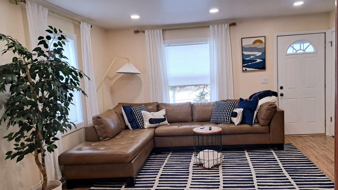 Photo of Livingroom in Gurnee