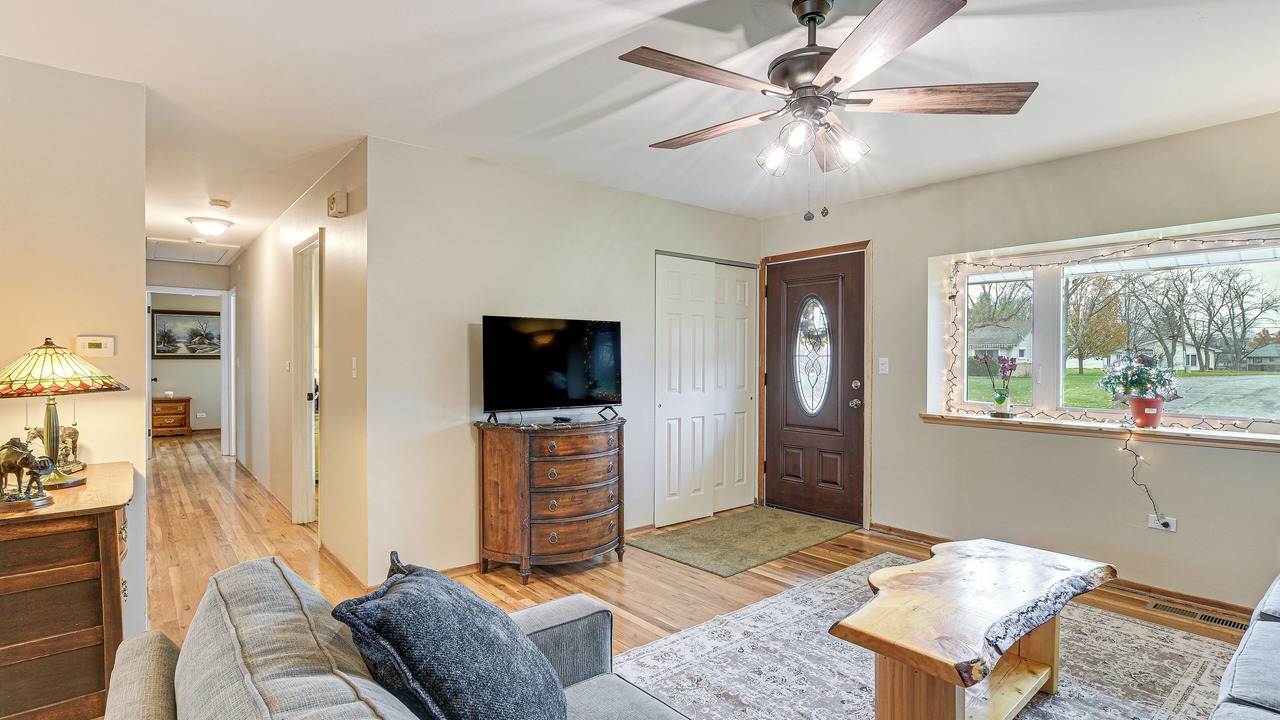 Photo of Bedroom in Schaumburg