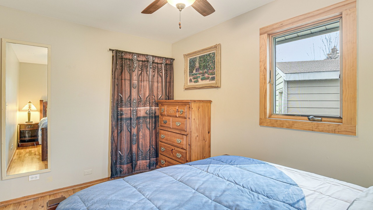 Photo of Bedroom in Schaumburg