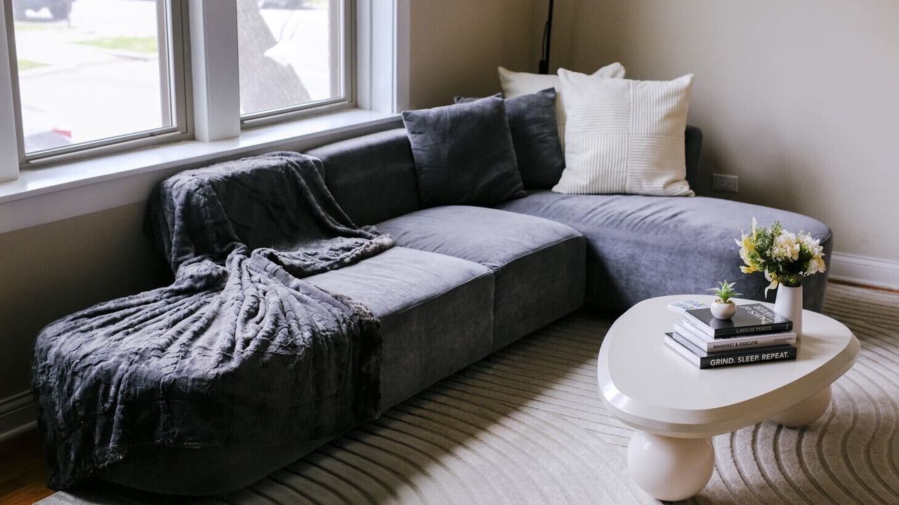 Photo of Livingroom in Irving Park East