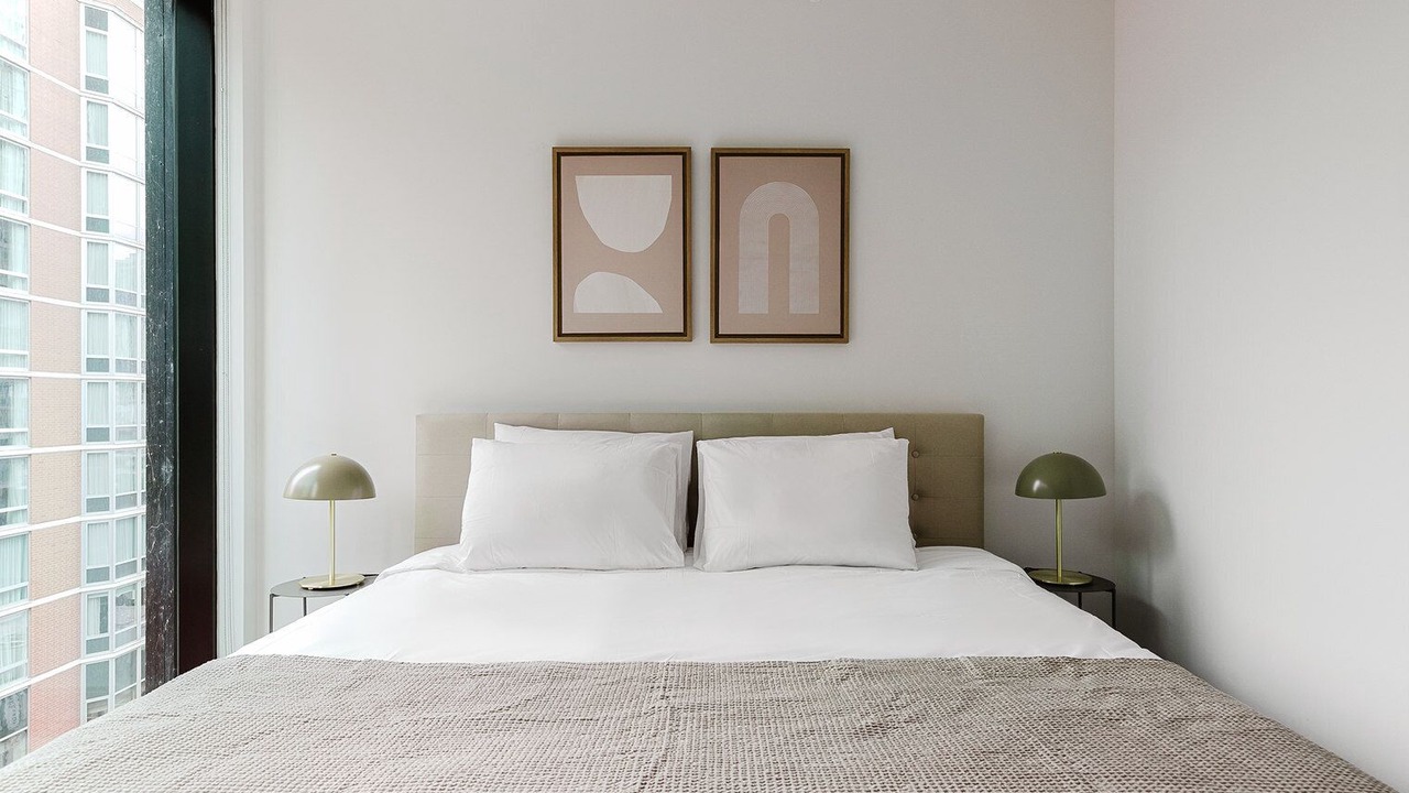 Photo of Bedroom in Streeterville