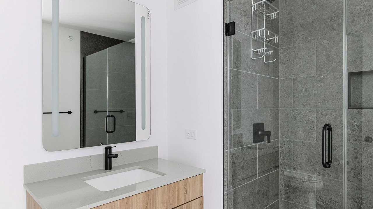 Photo of Bathroom in Streeterville