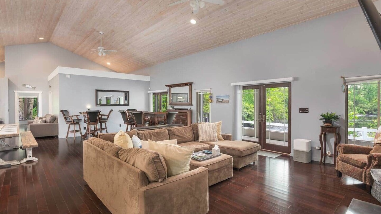 Photo of Livingroom in Ottawa