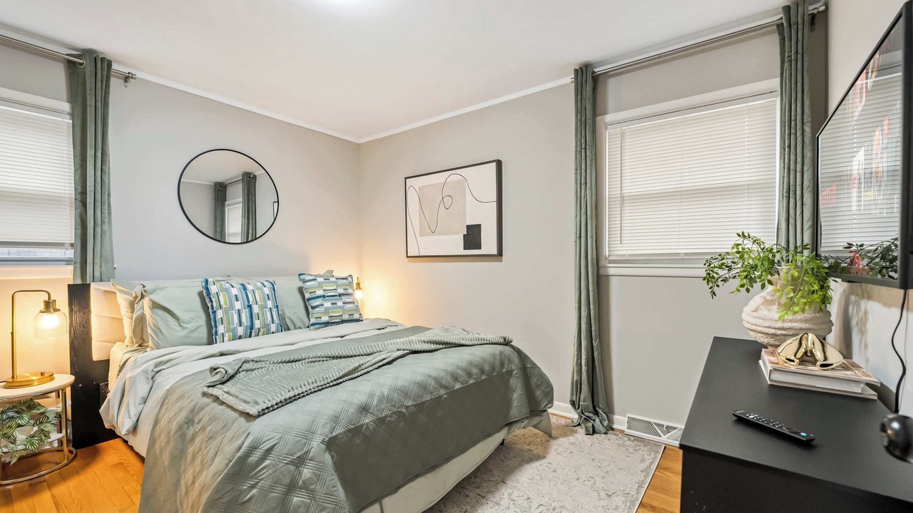 Photo of Bedroom in Tinley Park