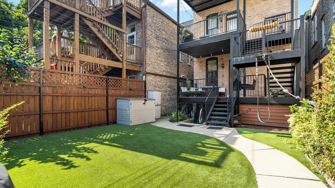 Photo of Outdoor in West Town