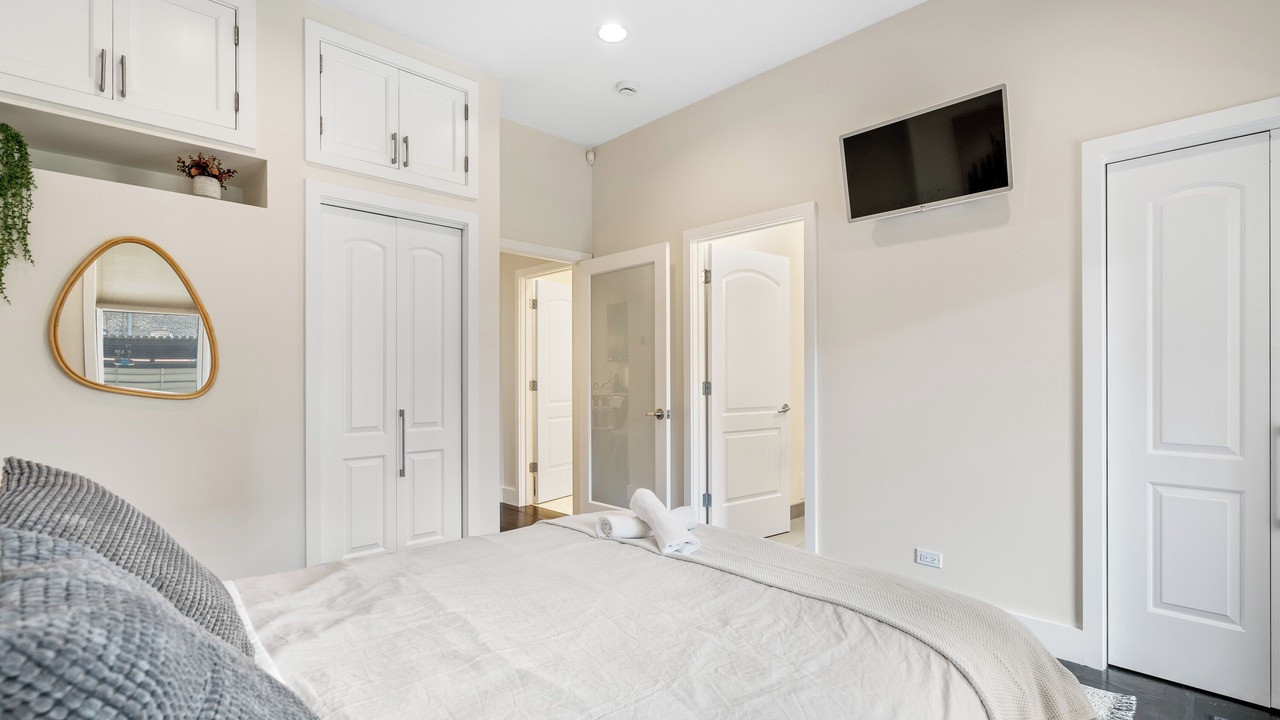 Photo of Bedroom in West Town