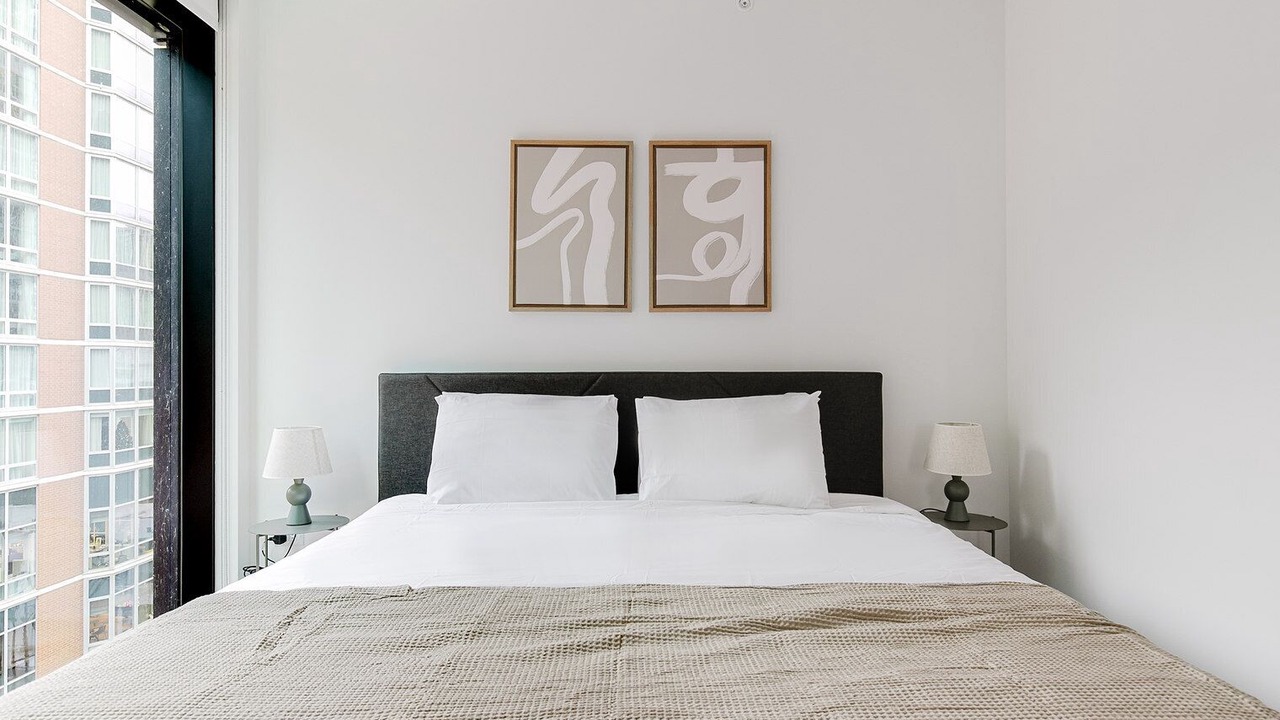 Photo of Bedroom in Streeterville