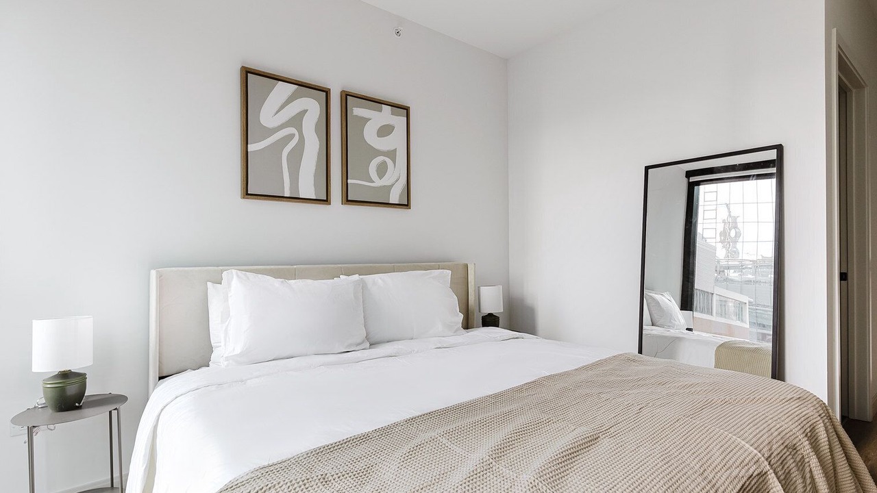Photo of Bedroom in Streeterville