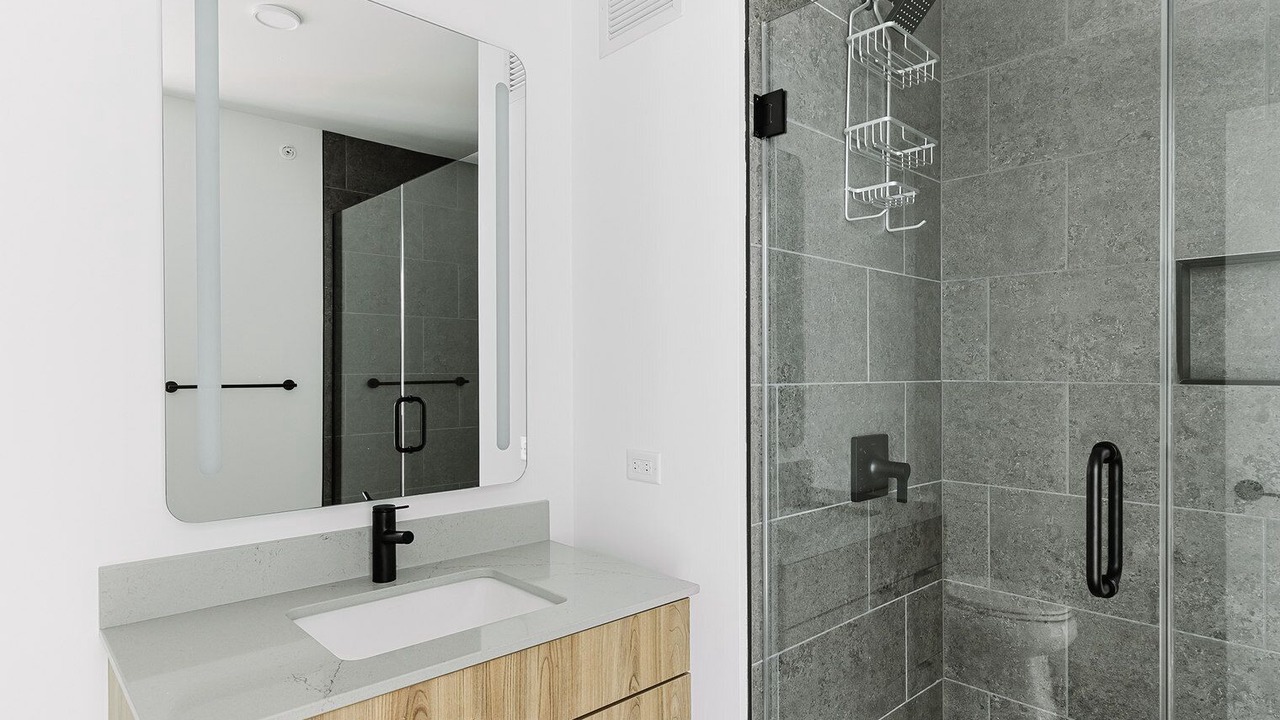 Photo of Bathroom in Streeterville