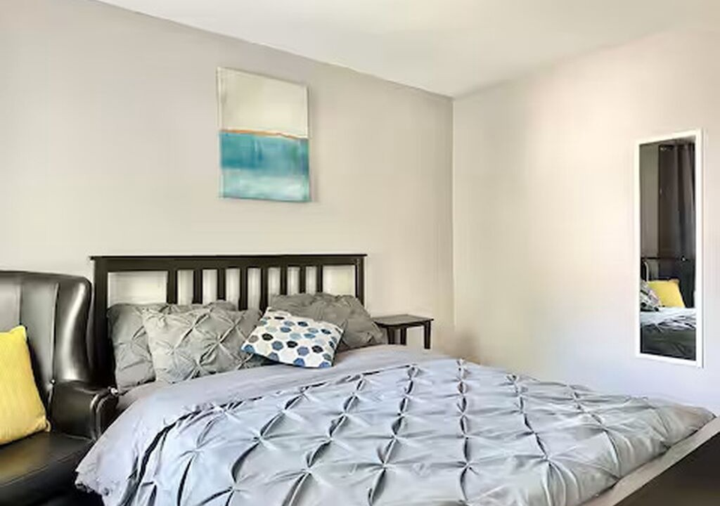 Photo of Bedroom in Yorkville