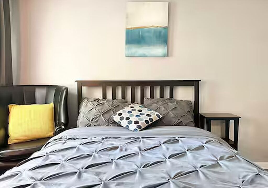 Photo of Bedroom in Yorkville