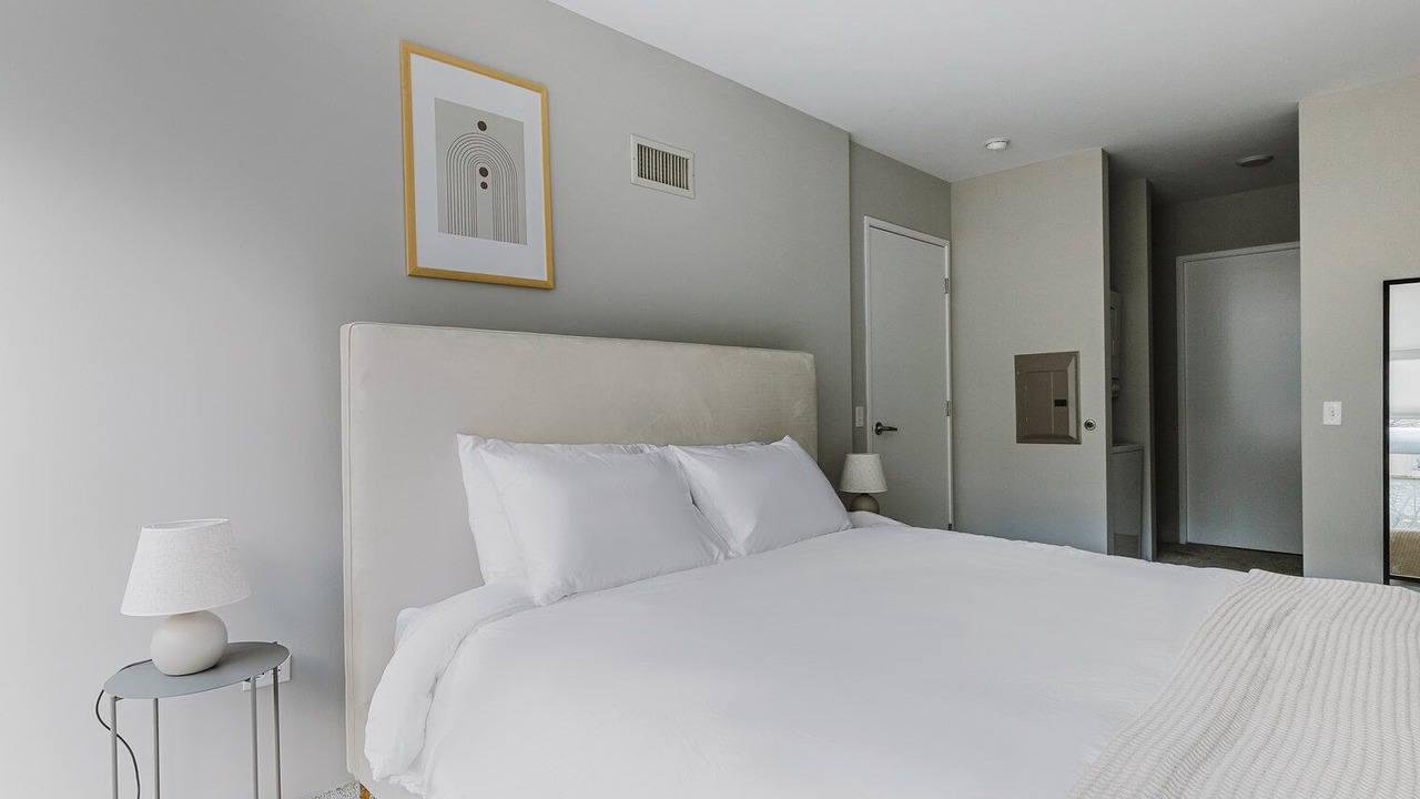 Photo of Bedroom in Streeterville