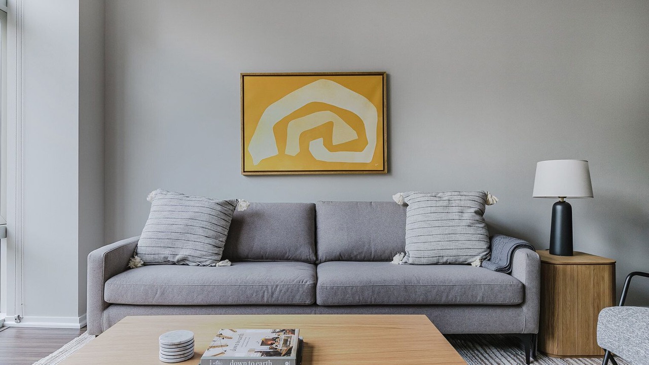 Photo of Livingroom in Streeterville