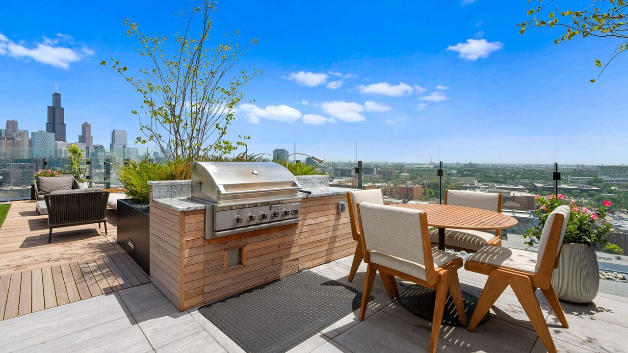 Photo of Outdoor in Near West Side