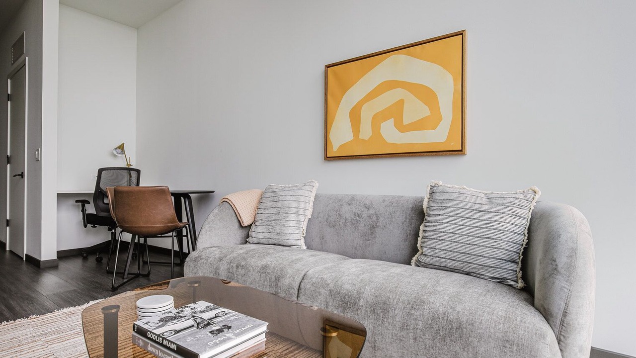 Photo of Livingroom in Near West Side