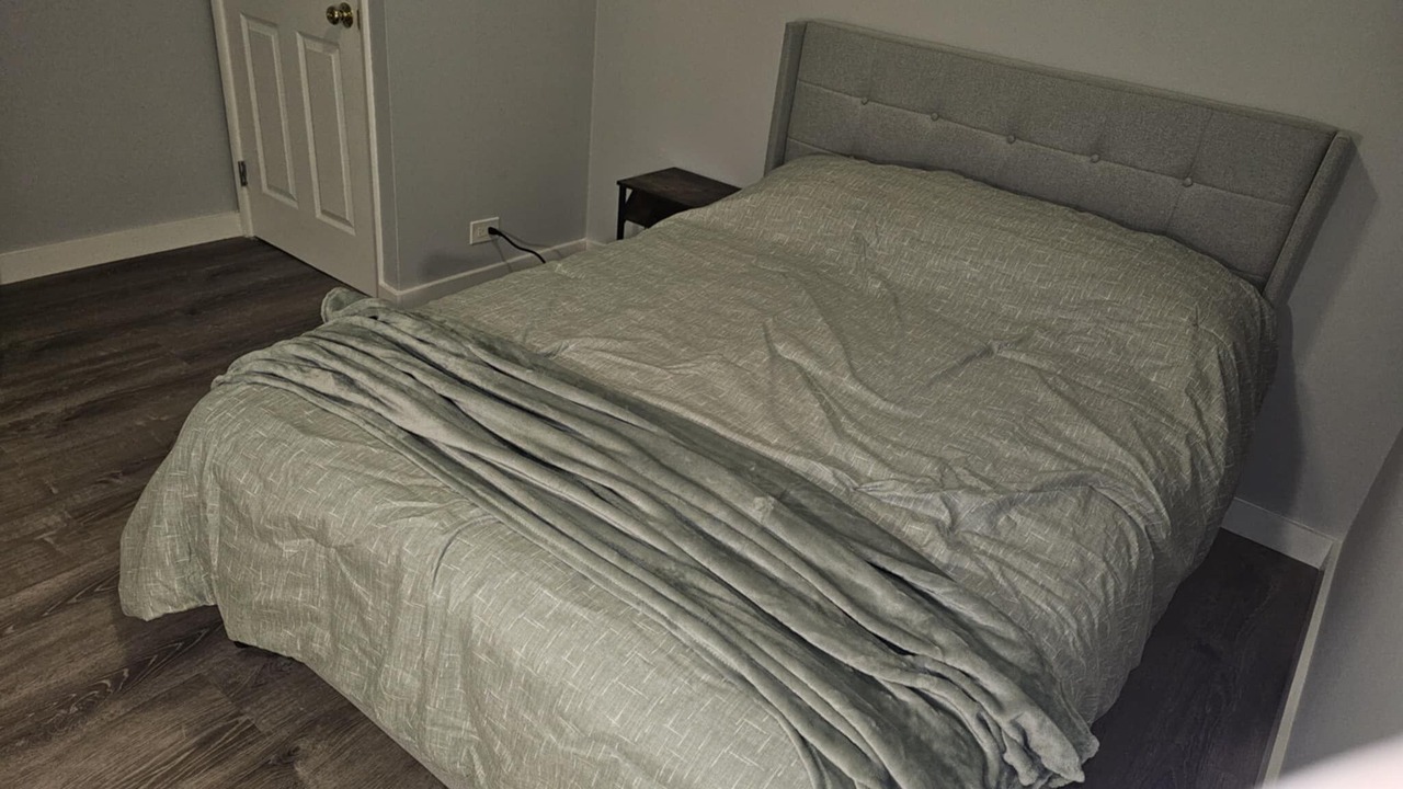 Photo of Bedroom in Glenview