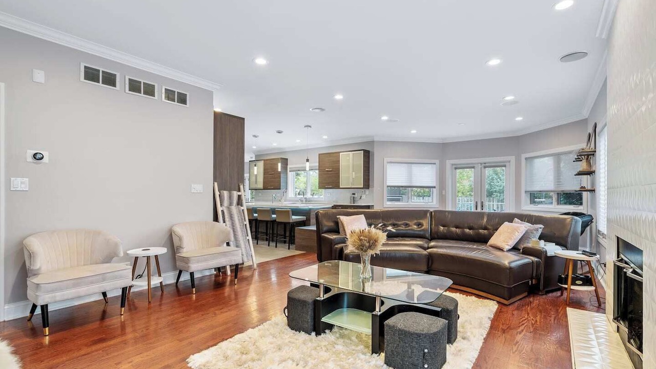 Photo of Livingroom in Skokie