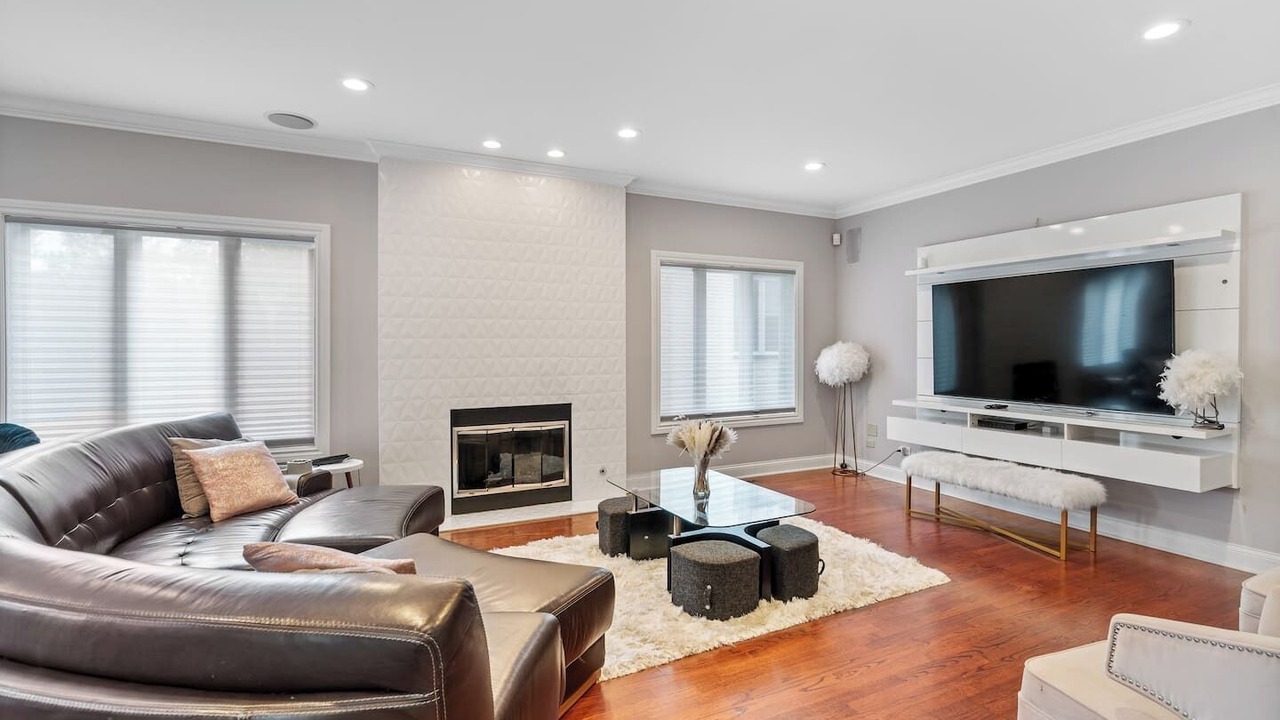 Photo of Livingroom in Skokie