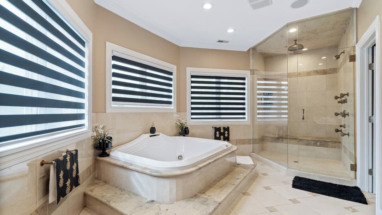 Photo of Bathroom in Skokie