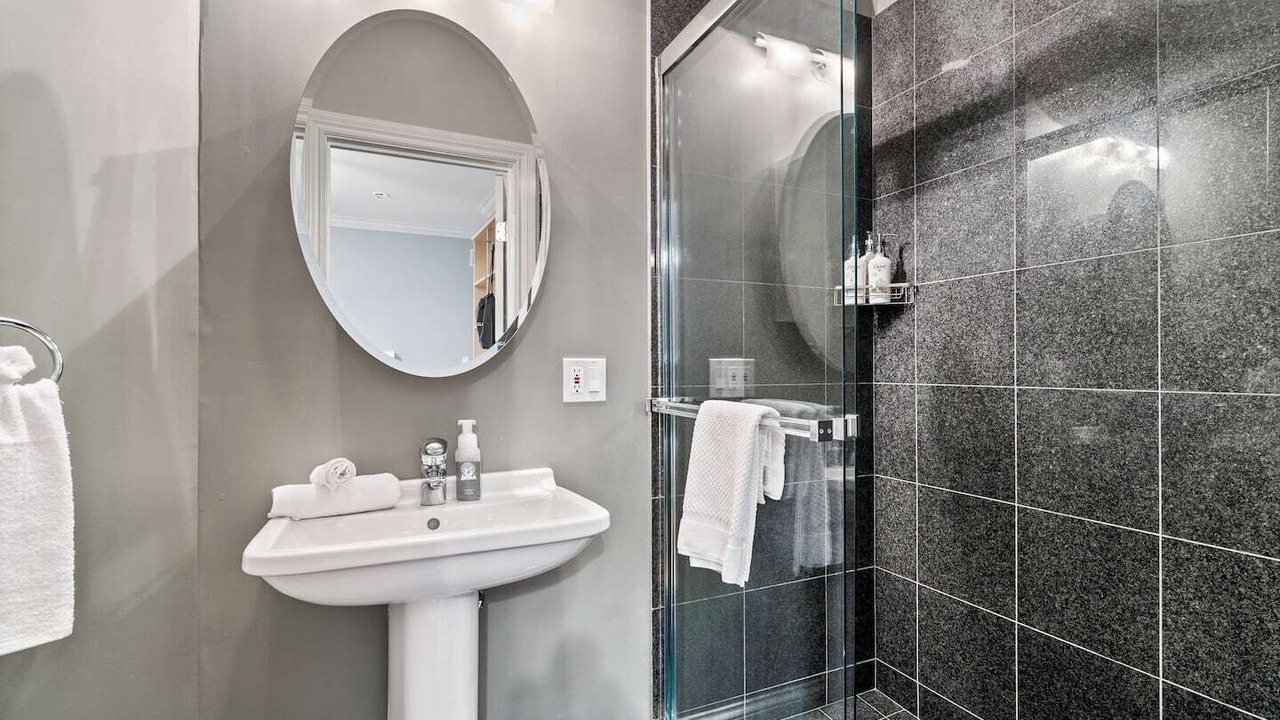 Photo of Bathroom in Skokie