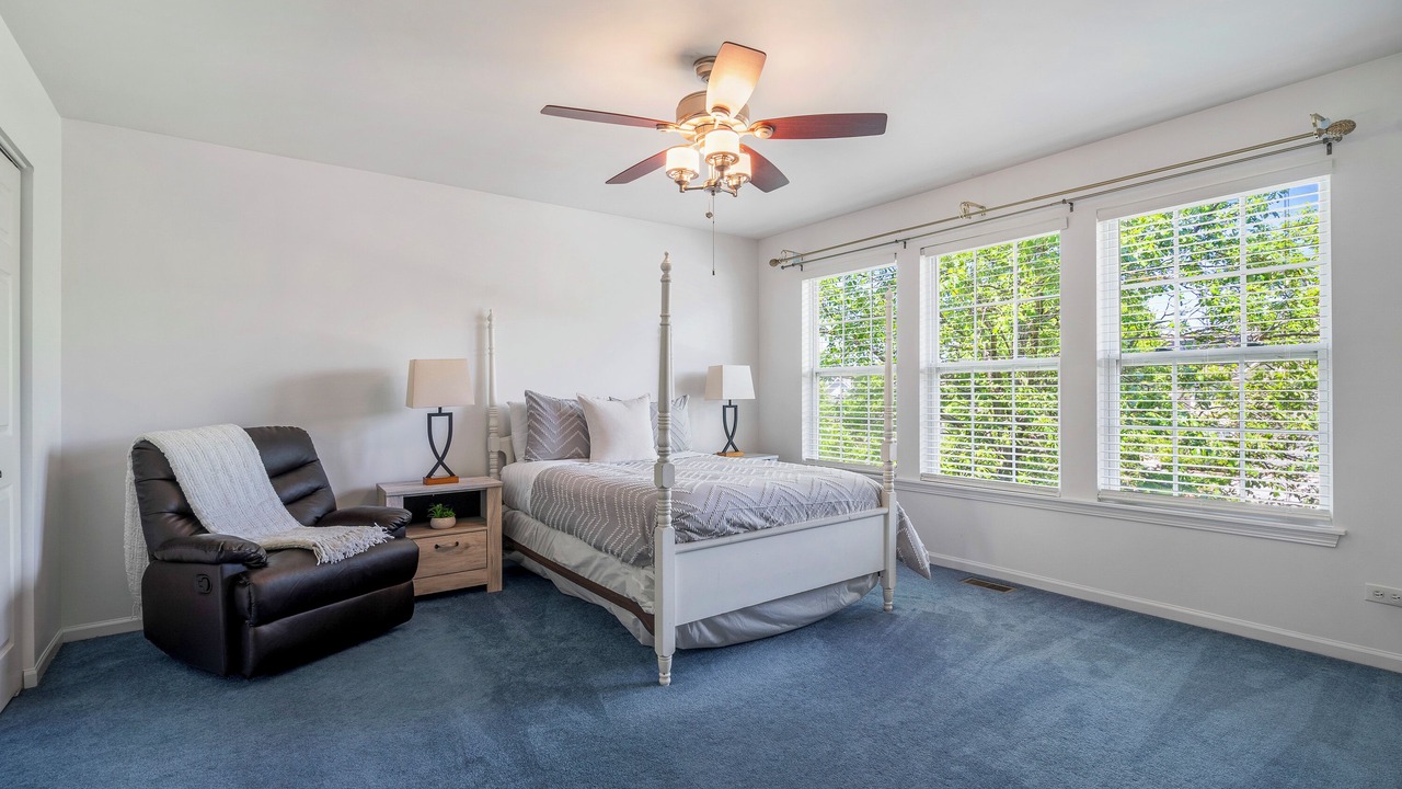 Photo of Bedroom in Hoffman Estates