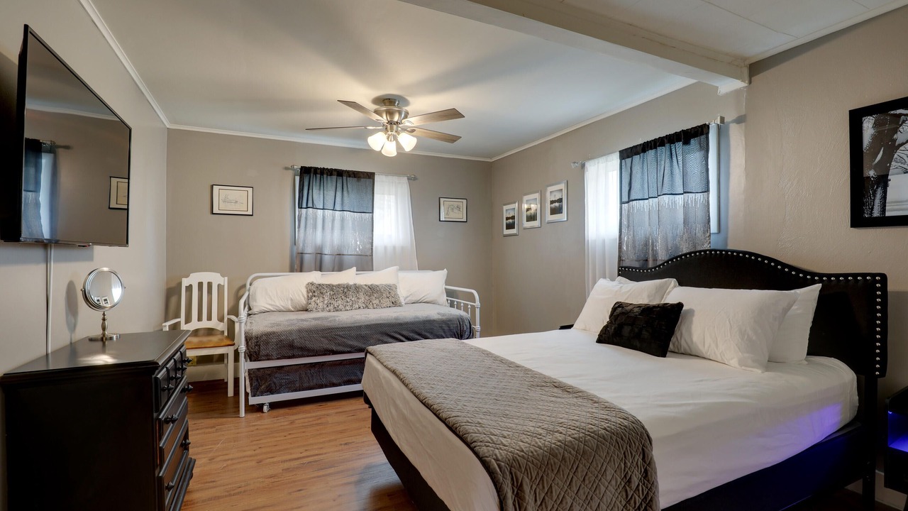 Photo of Bedroom in Quincy