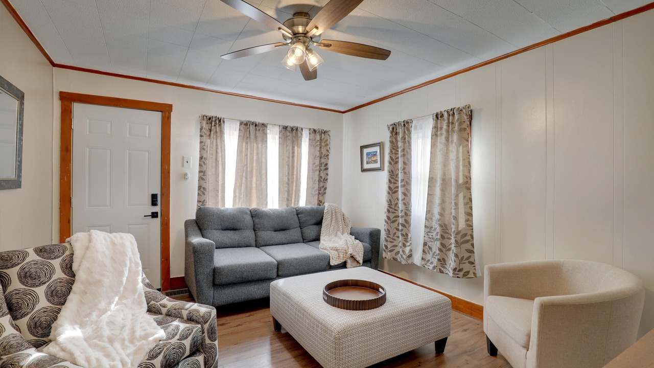 Photo of Livingroom in Quincy