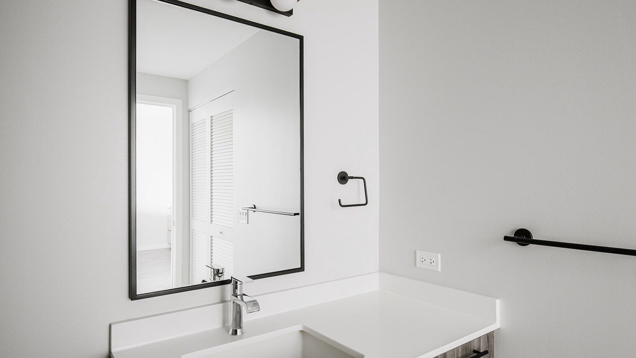Photo of Bathroom in East Hyde Park