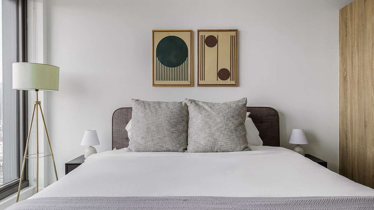 Photo of Bedroom in Near West Side
