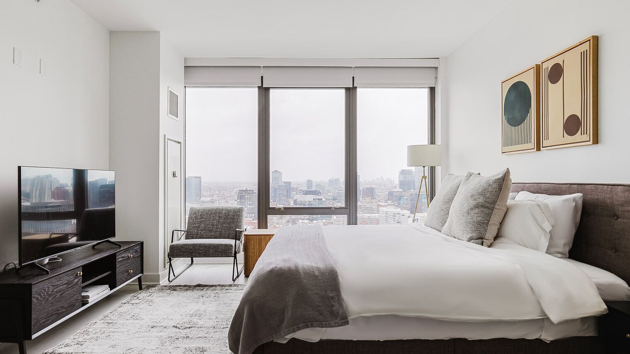 Photo of Bedroom in Near West Side