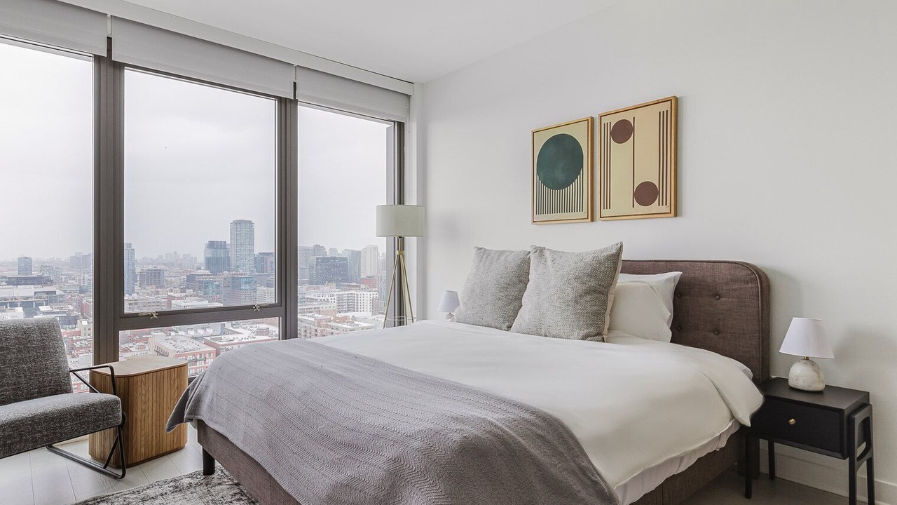 Photo of Bedroom in Near West Side