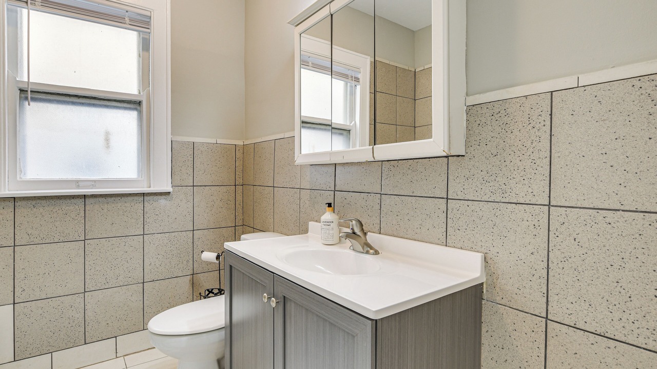 Photo of Bathroom in West Ridge