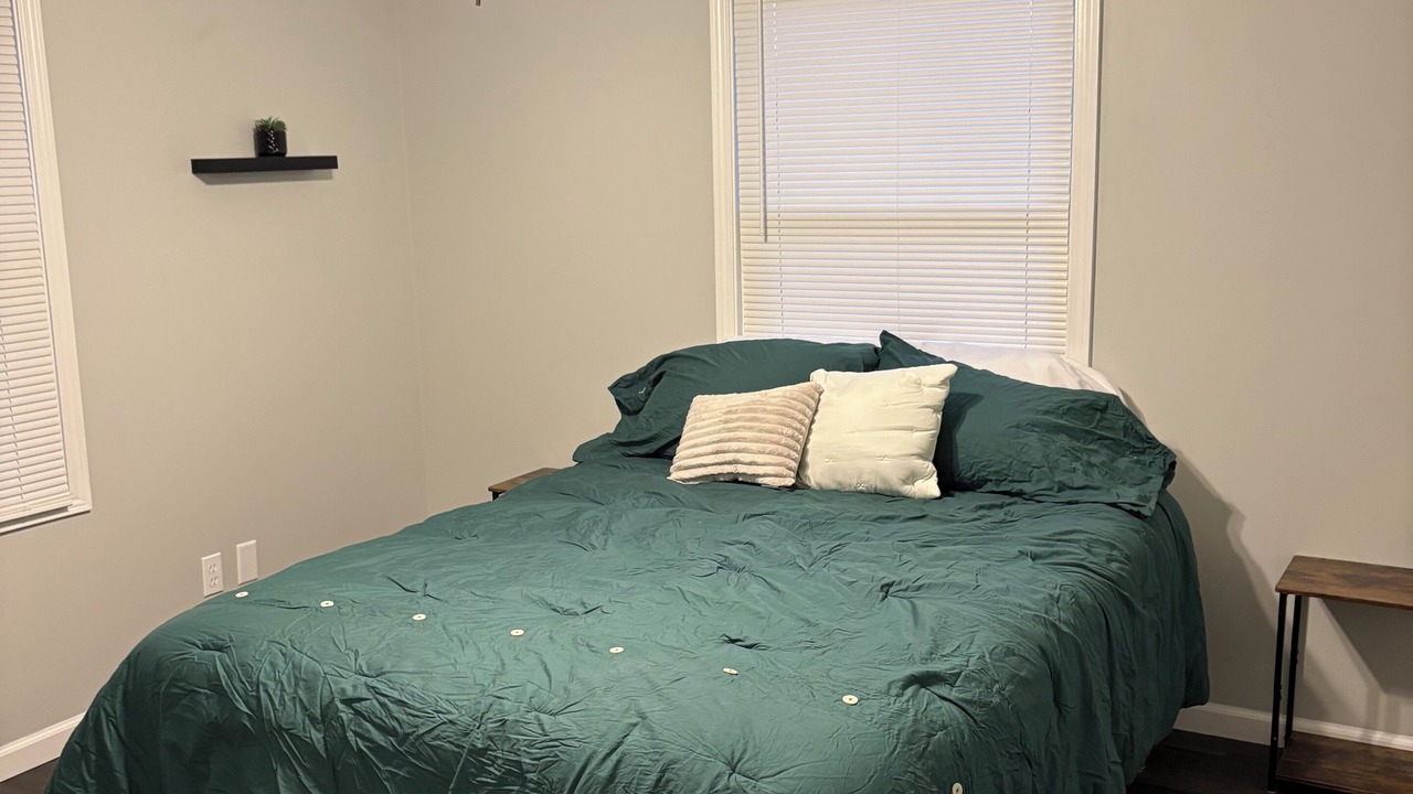 Photo of Bedroom in Mattoon