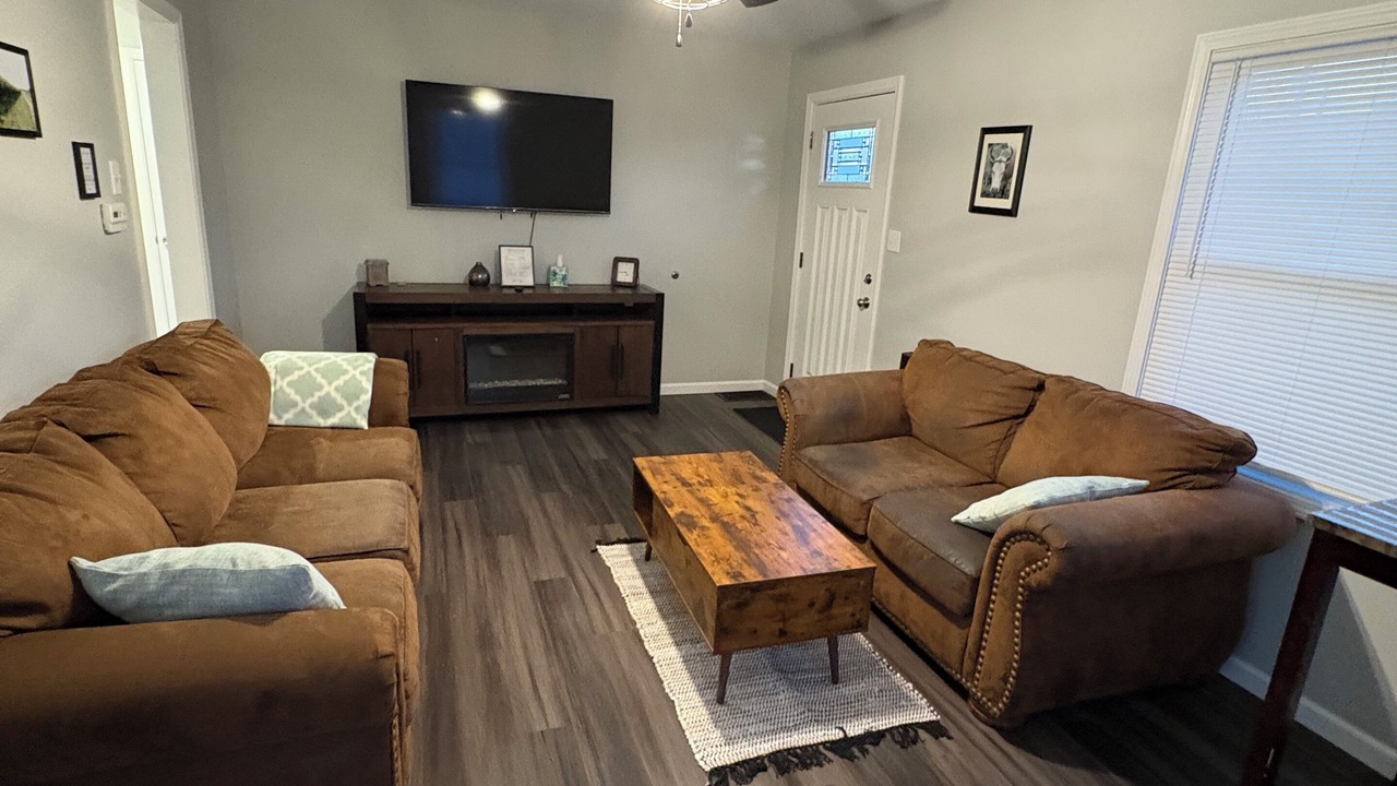 Photo of Livingroom in Mattoon