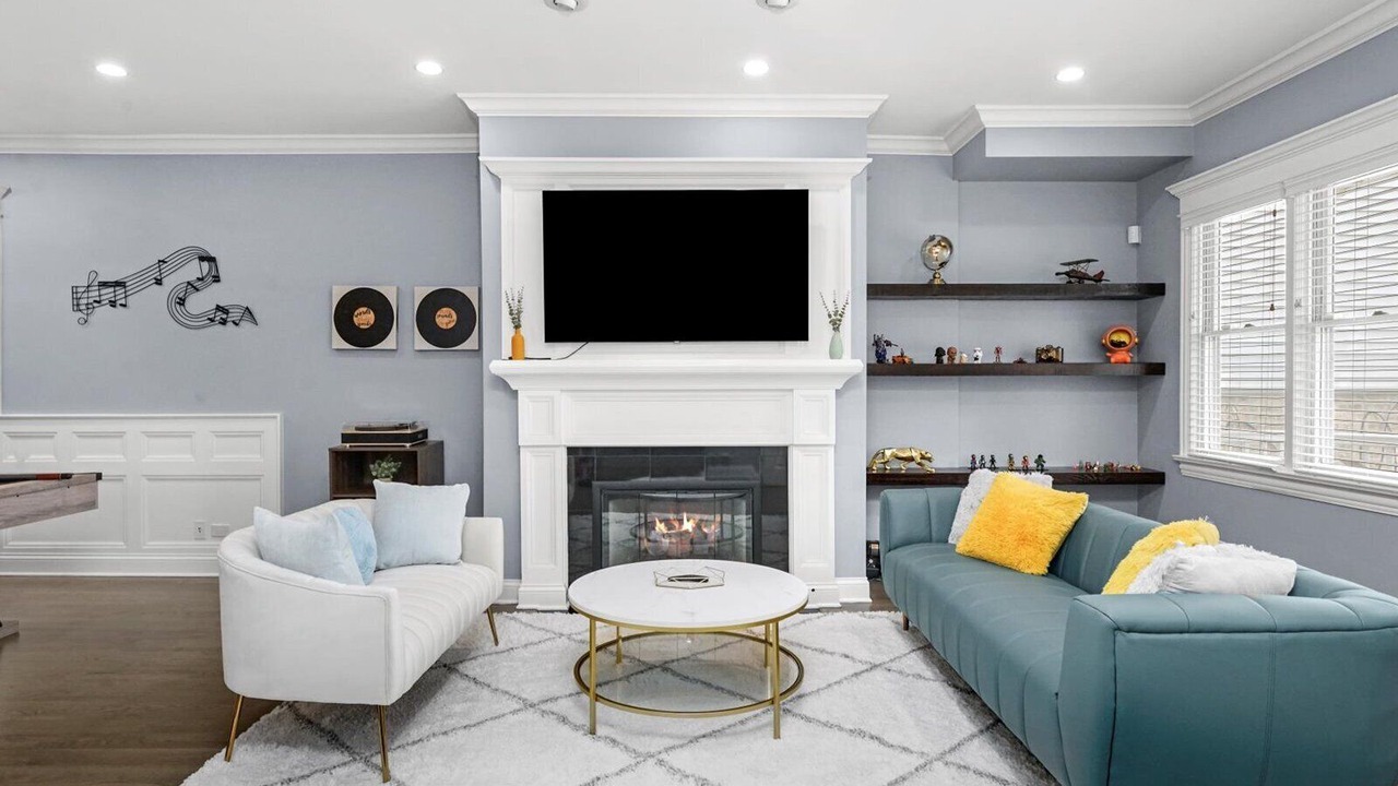 Photo of Livingroom in Lakeview