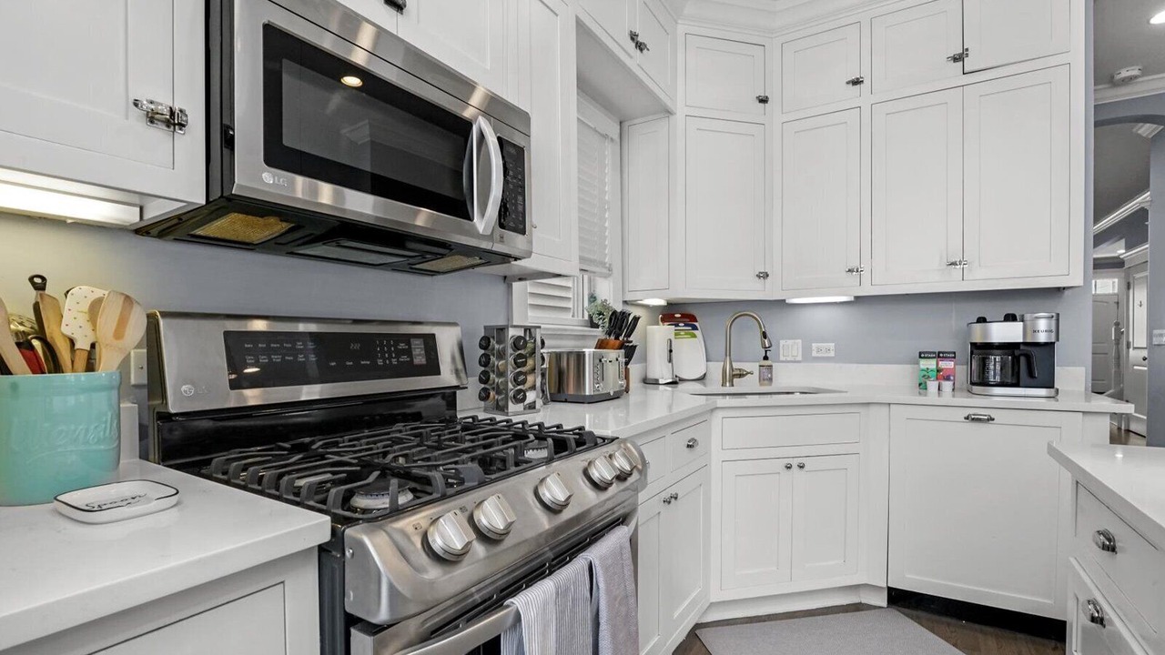 Photo of Kitchen in Lakeview